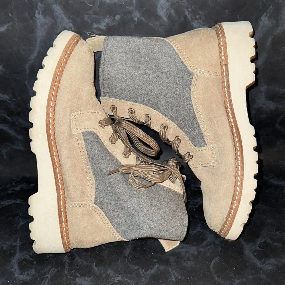 Bionica Derinda Waterproof Combat Lace Up Boot Ivory Cream Gray Women’s Size 7M - Picture 4 of 9